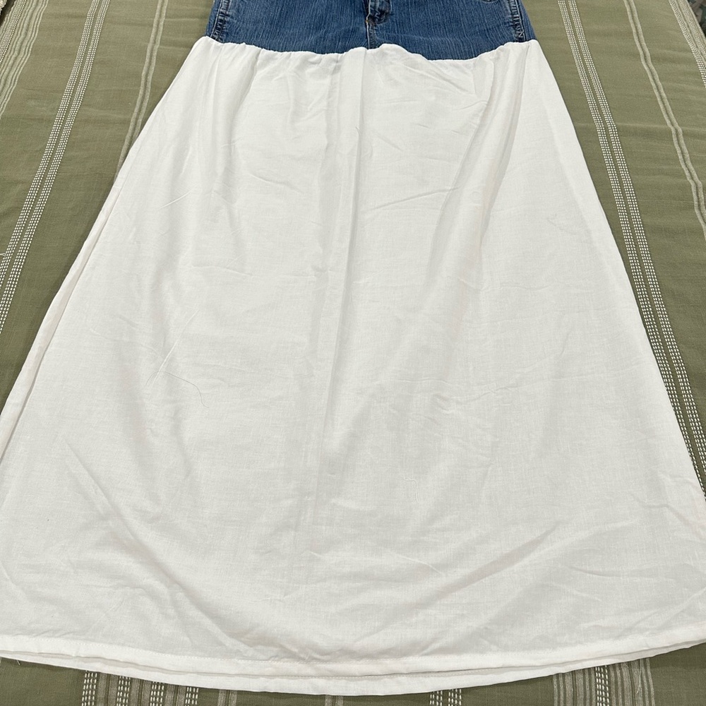 Gloria Vanderbilt Blue Denim-Top White Maxi Skirt